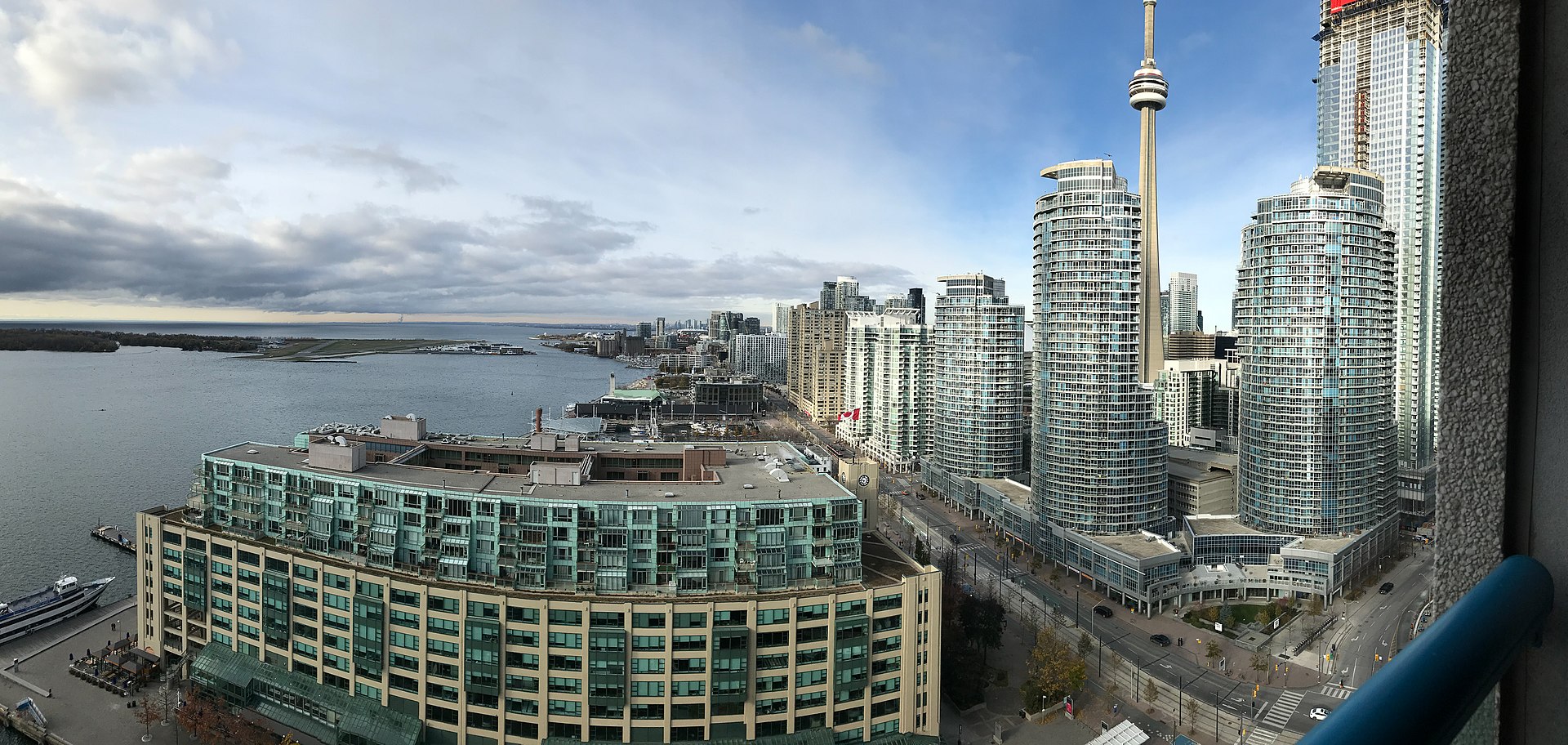 Toronto Harbour Weekend
